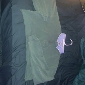 Cute vintage sage green crop top with denim collar